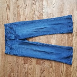 (27) Liverpool Jeans Company Michelle Capri Cotton/Rayon Slim Straight Denim